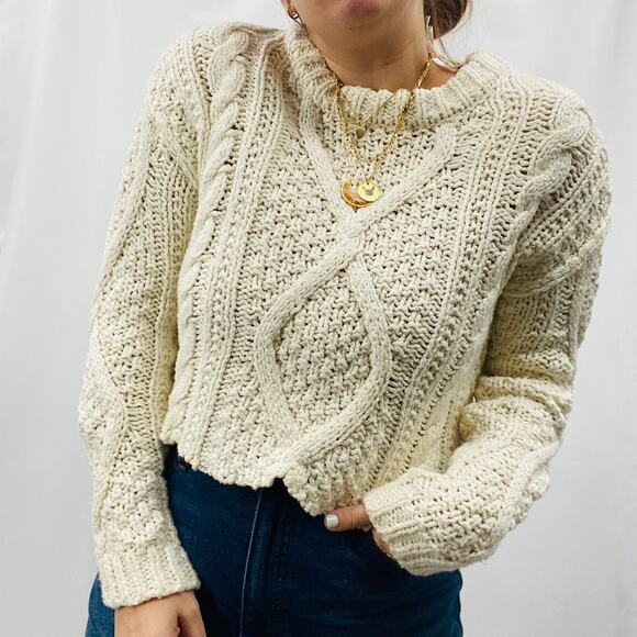 Free People Sweaters - Free People XS ivory white cable knit distressed hem sweater